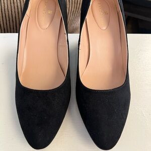 Women's Bandolino Black Wedge Heels, size 7.5